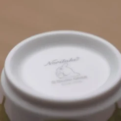 Tasse Totoro sur une feuille - Mon Voisin Totoro